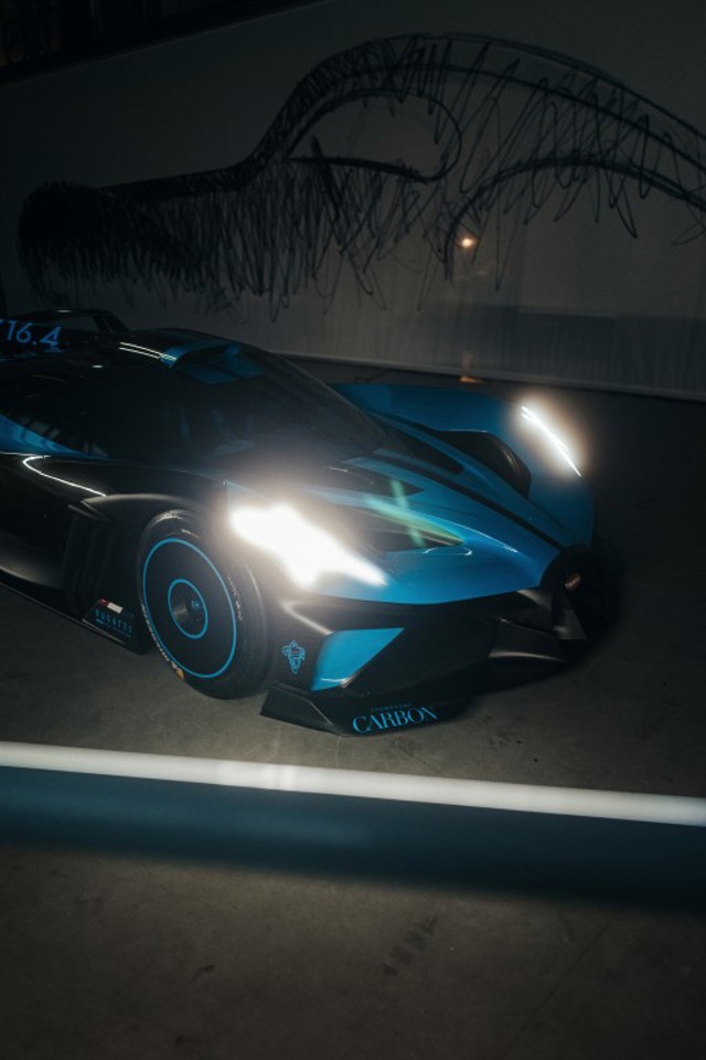 Bugatti Bolide photo 8