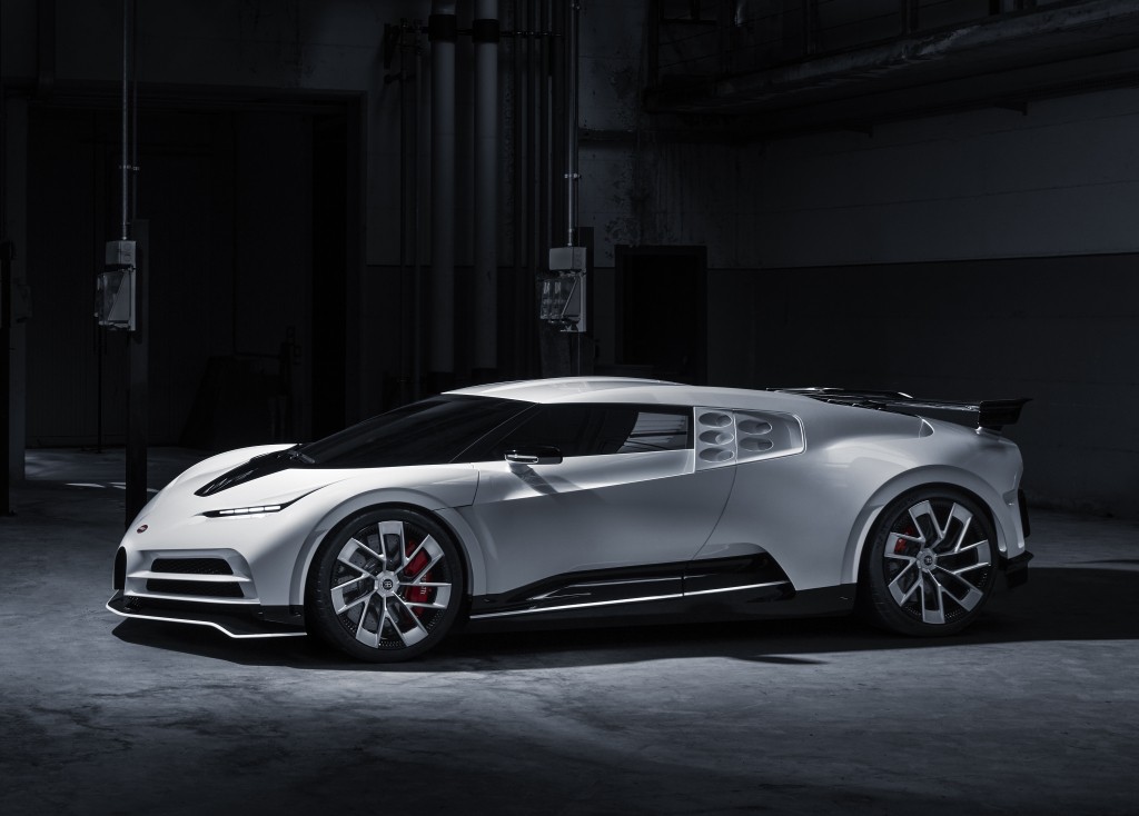 Bugatti Centodieci photo 39