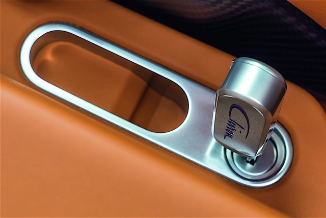 Bugatti Chiron photo 60