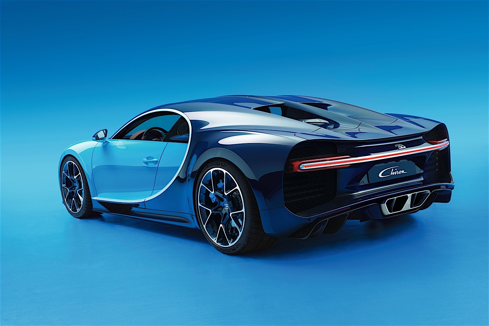 Bugatti Chiron photo 6