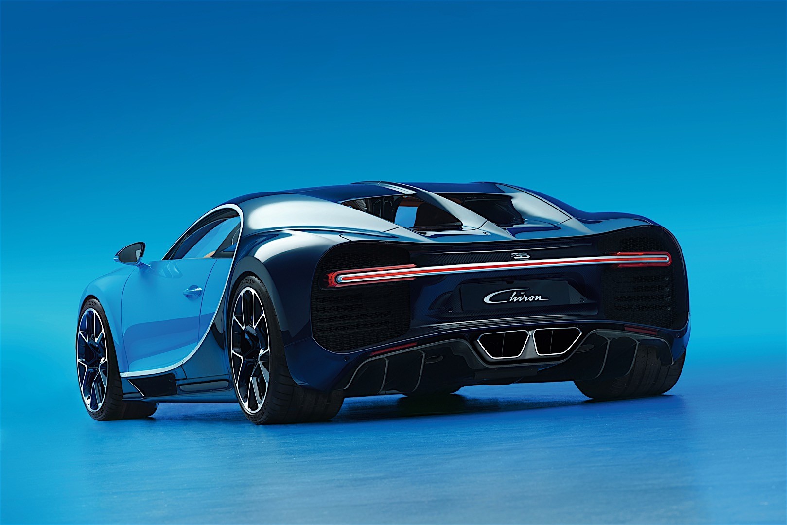 Bugatti Chiron photo 12