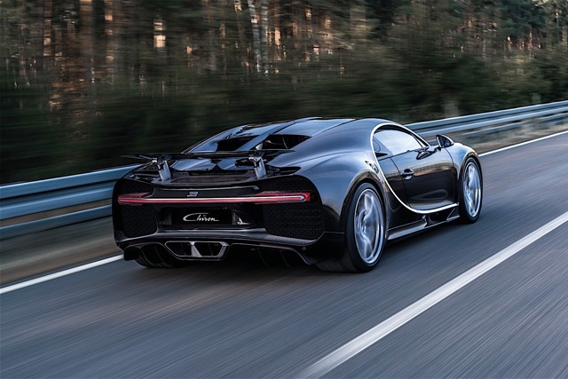 Bugatti Chiron photo 26