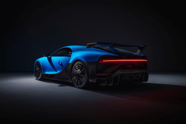 Bugatti Chiron foto 15