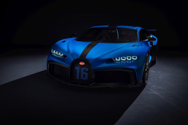 Bugatti Chiron foto 16