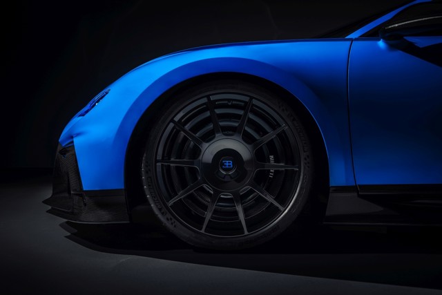 Bugatti Chiron foto 28