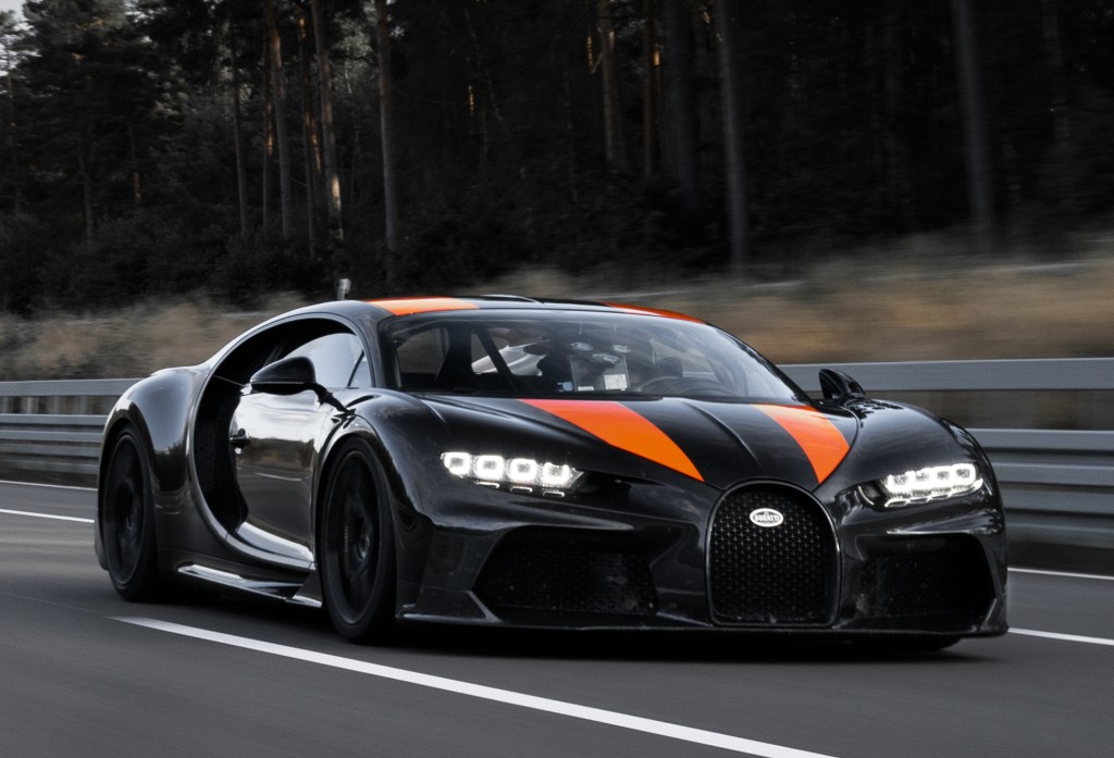 Bugatti Chiron photo 11