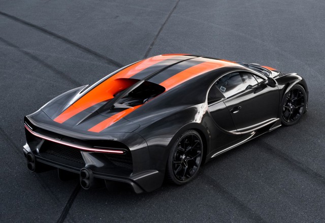 Bugatti Chiron photo 3