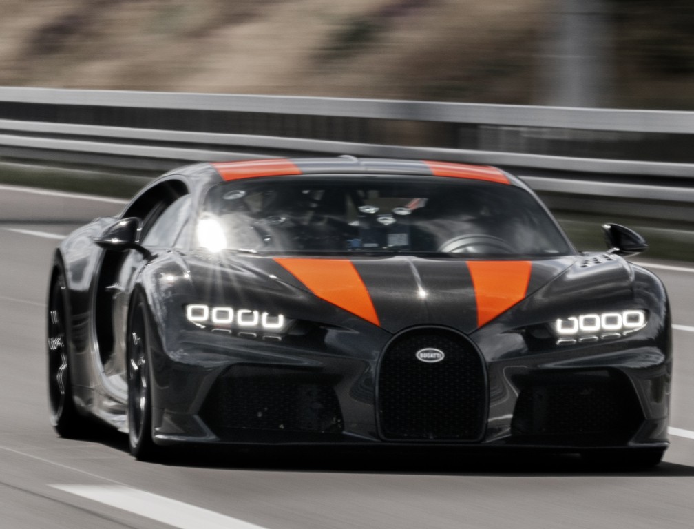 Bugatti Chiron photo 5