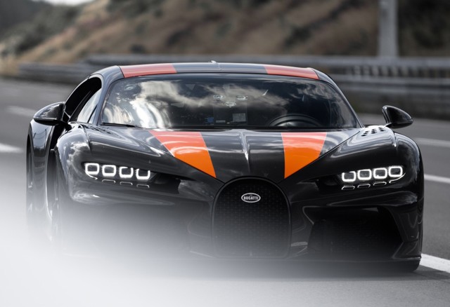 Bugatti Chiron photo 6