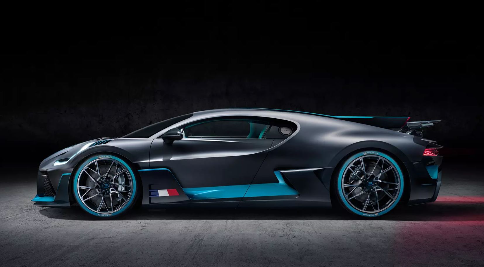 Bugatti Divo photo 7