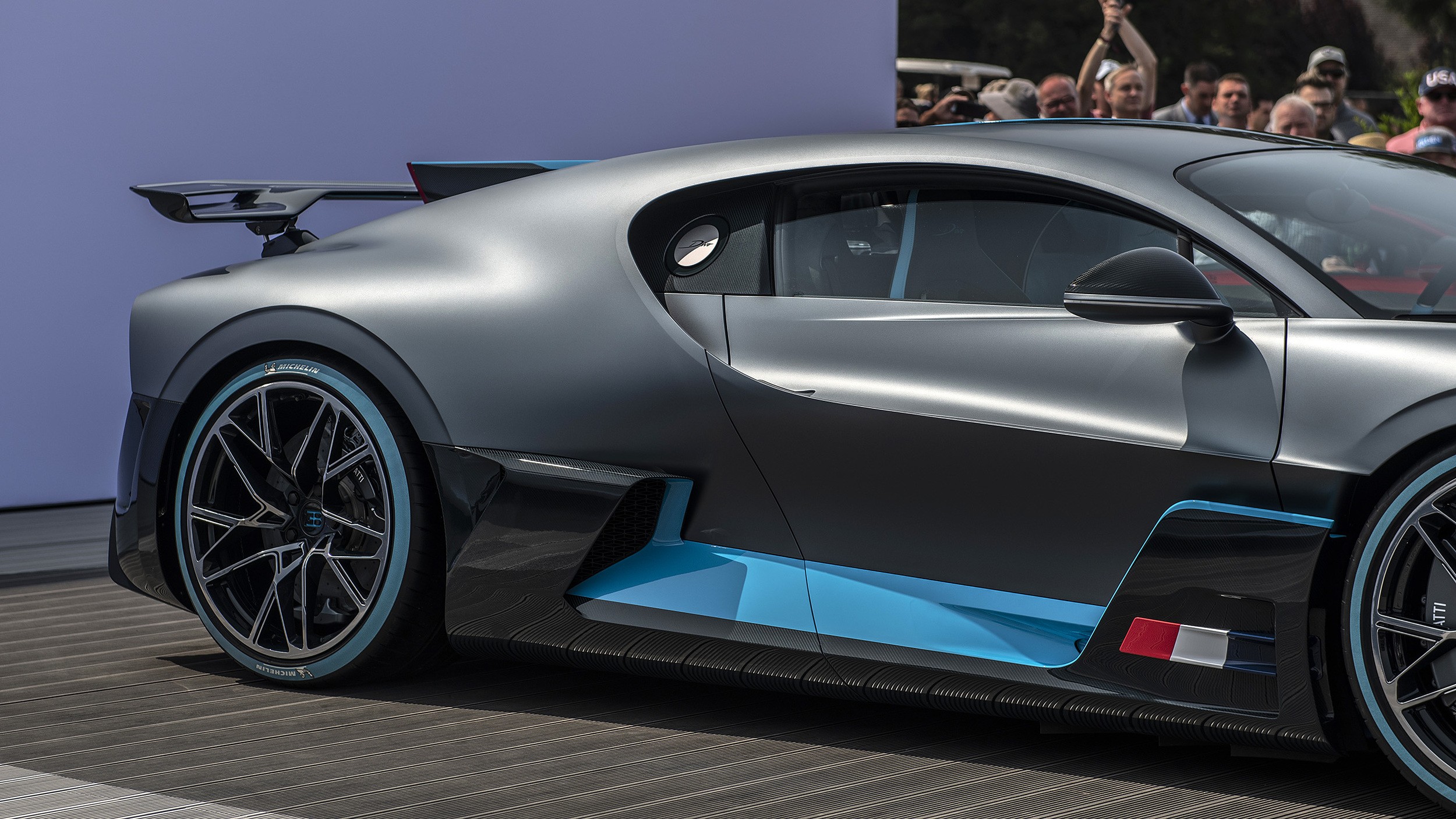 Bugatti Divo photo 18