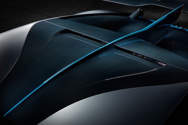 Bugatti Divo photo 26