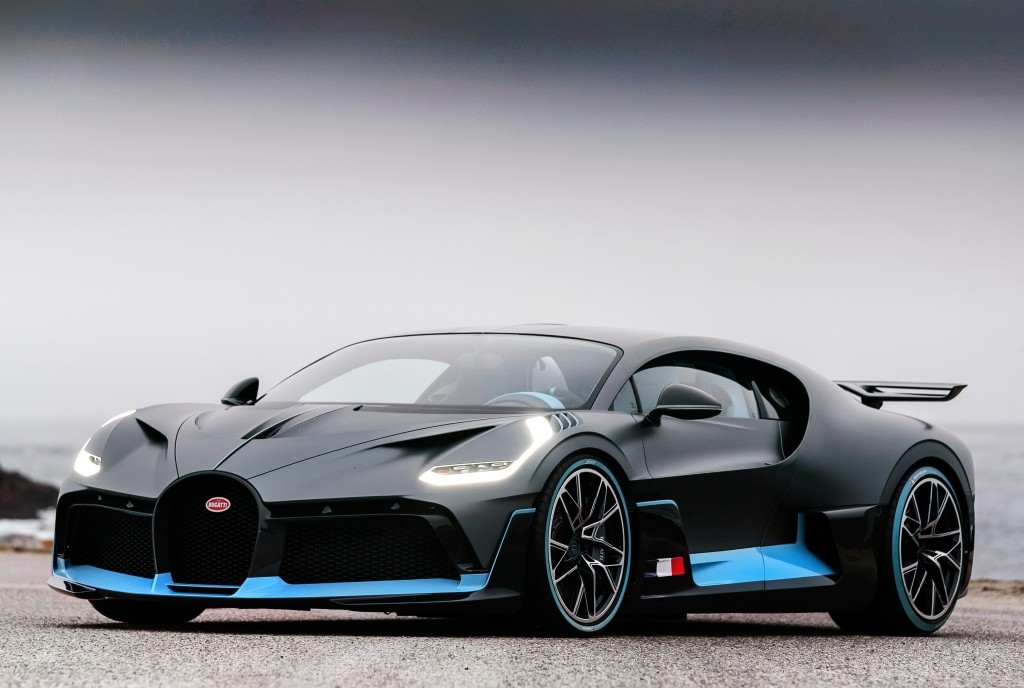 Bugatti Divo photo 33