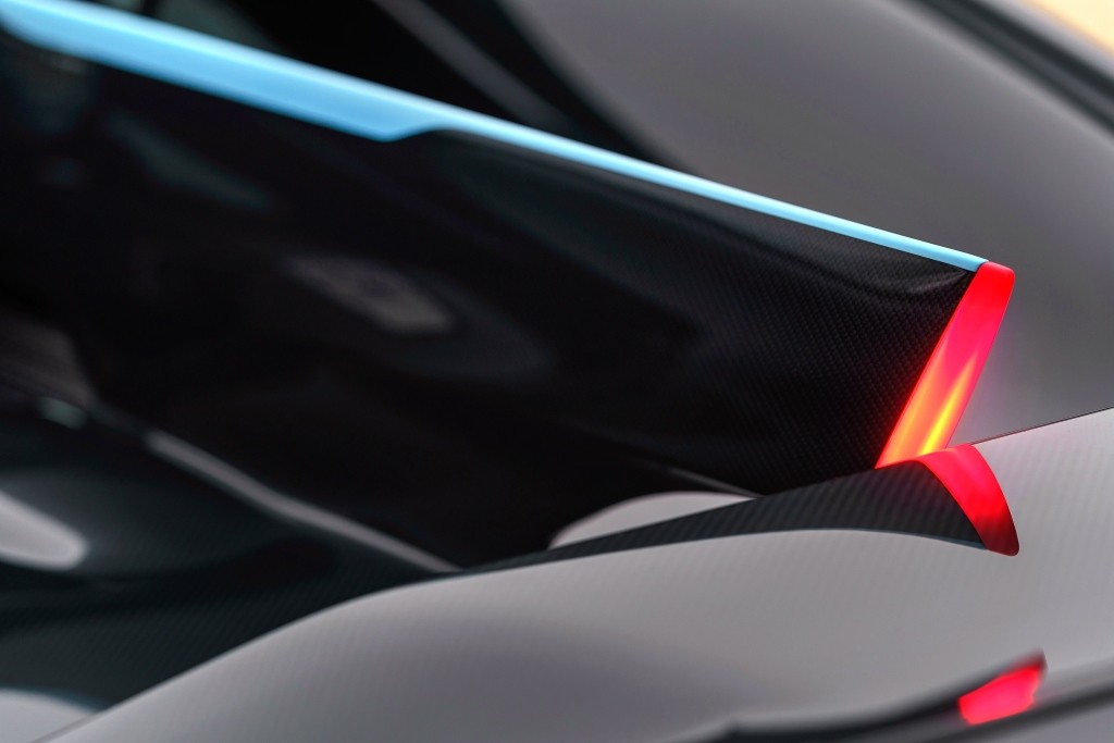 Bugatti Divo photo 41