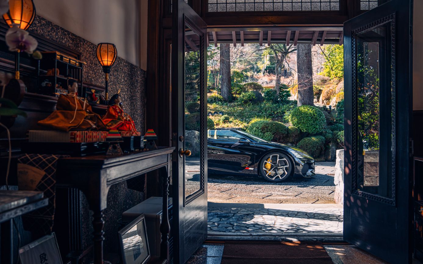 Bugatti Mistral photo 27