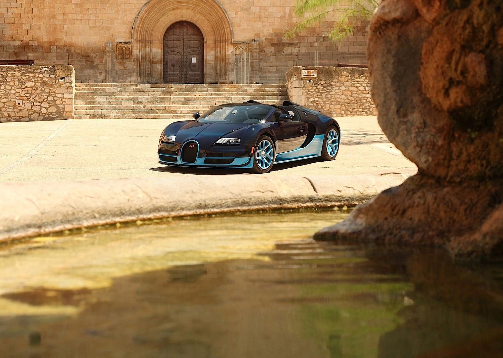 Bugatti Veyron photo 5