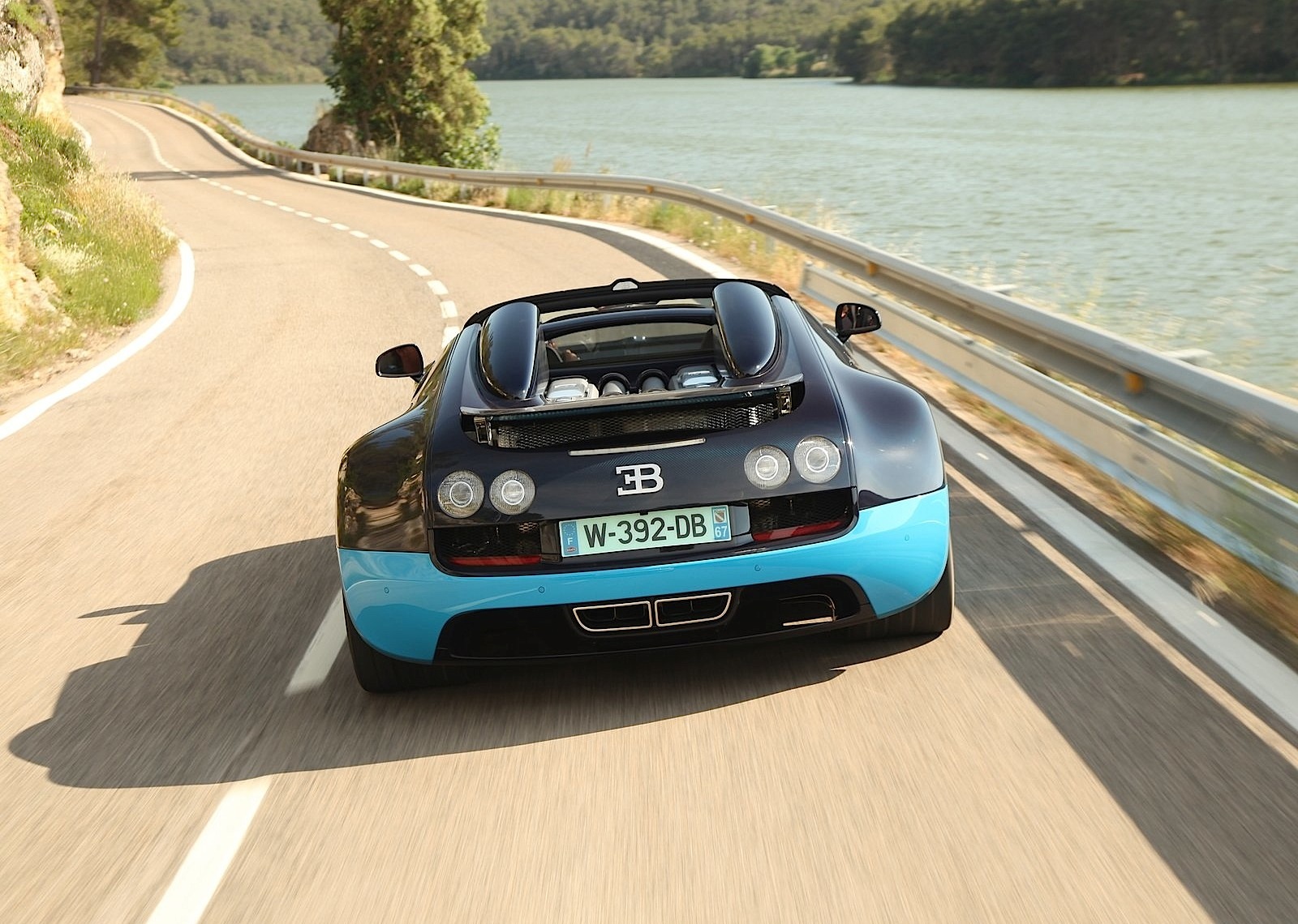 Bugatti Veyron photo 44