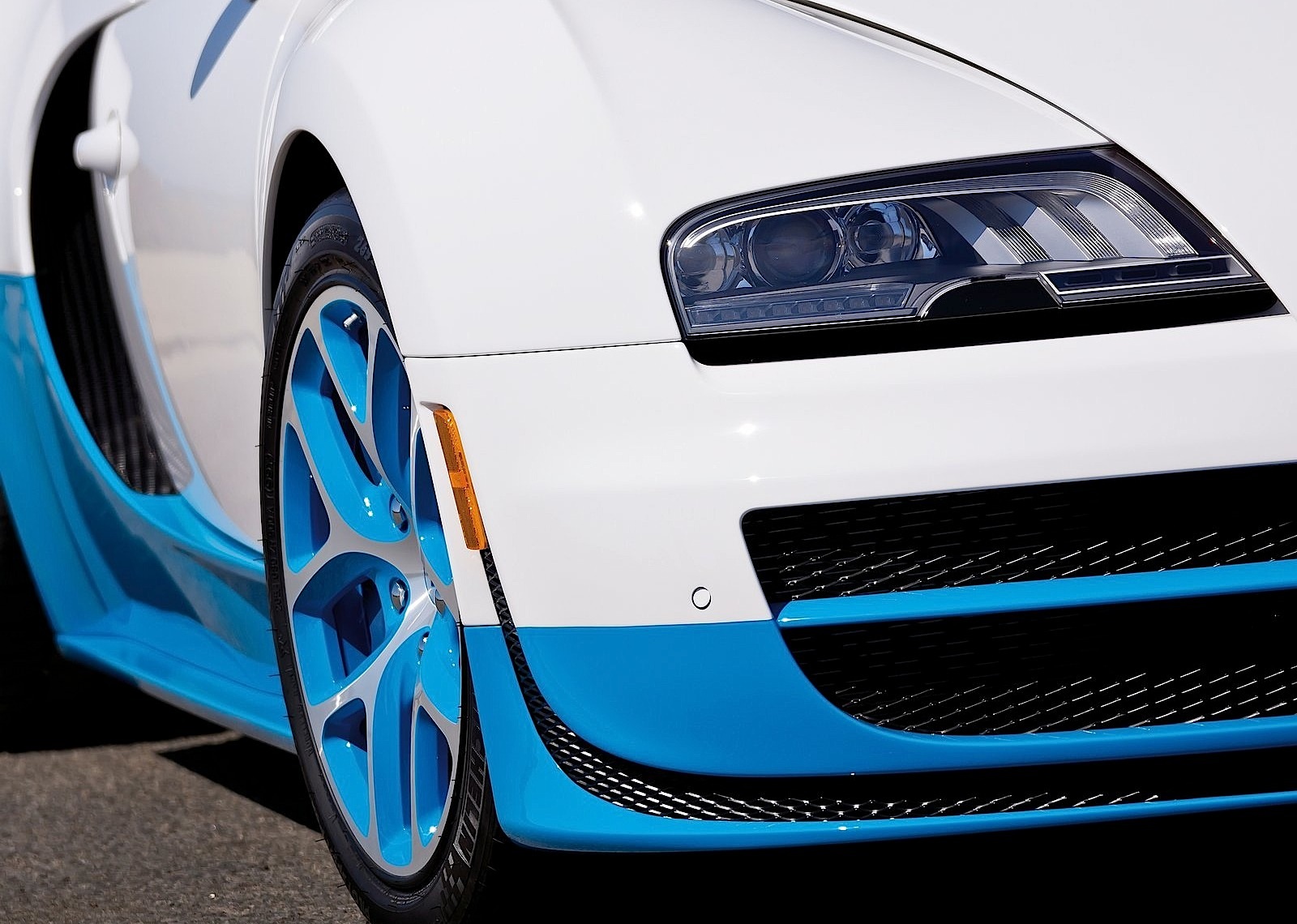 Bugatti Veyron photo 45