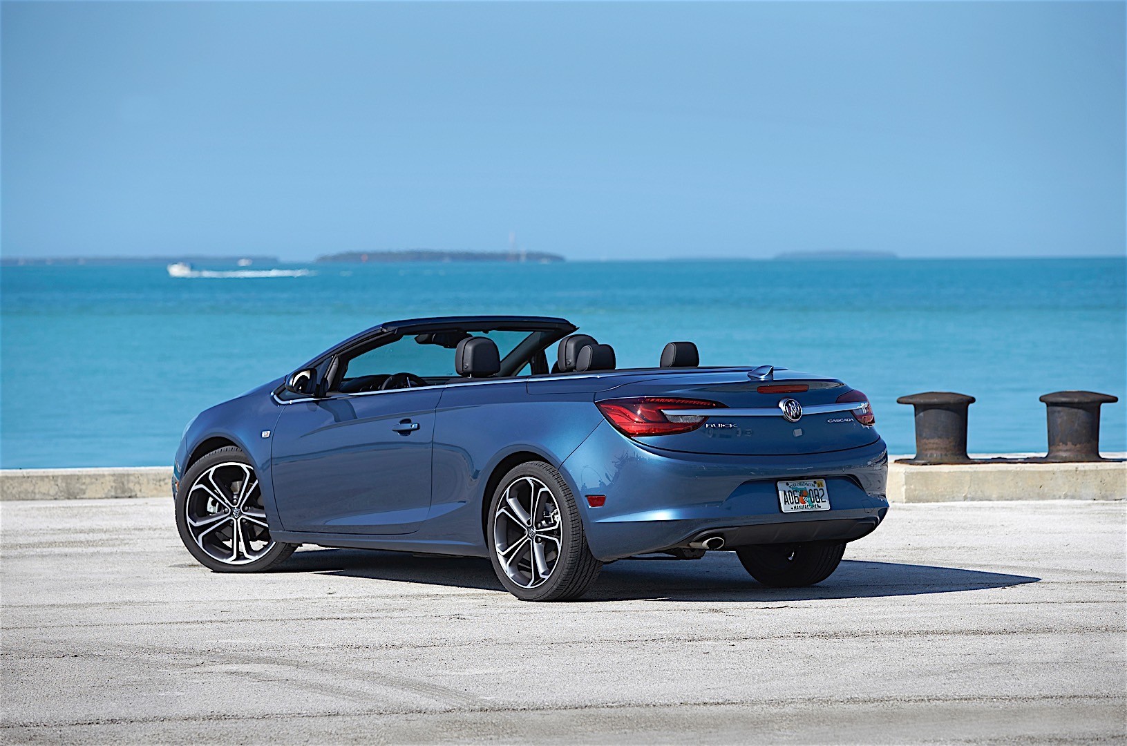 Buick Cascada photo 11