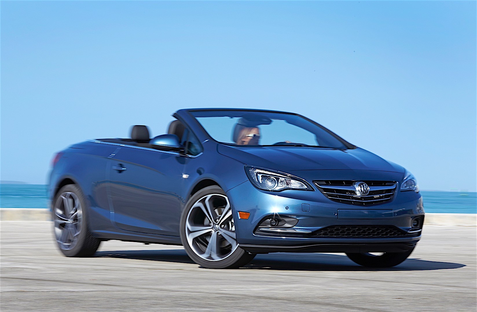 Buick Cascada photo 21