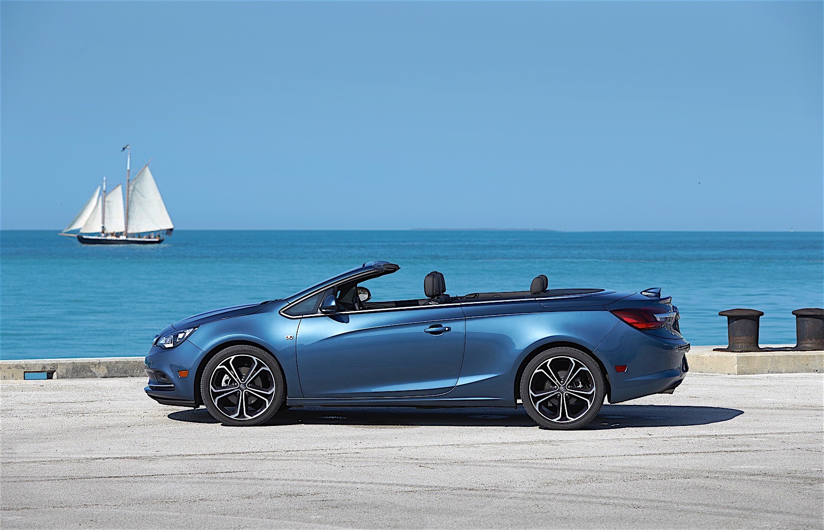 Buick Cascada photo 22
