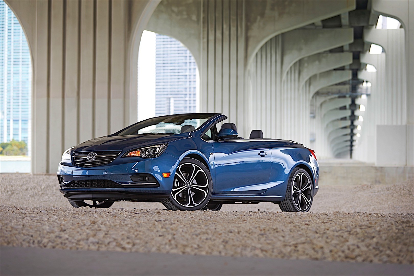 Buick Cascada photo 23