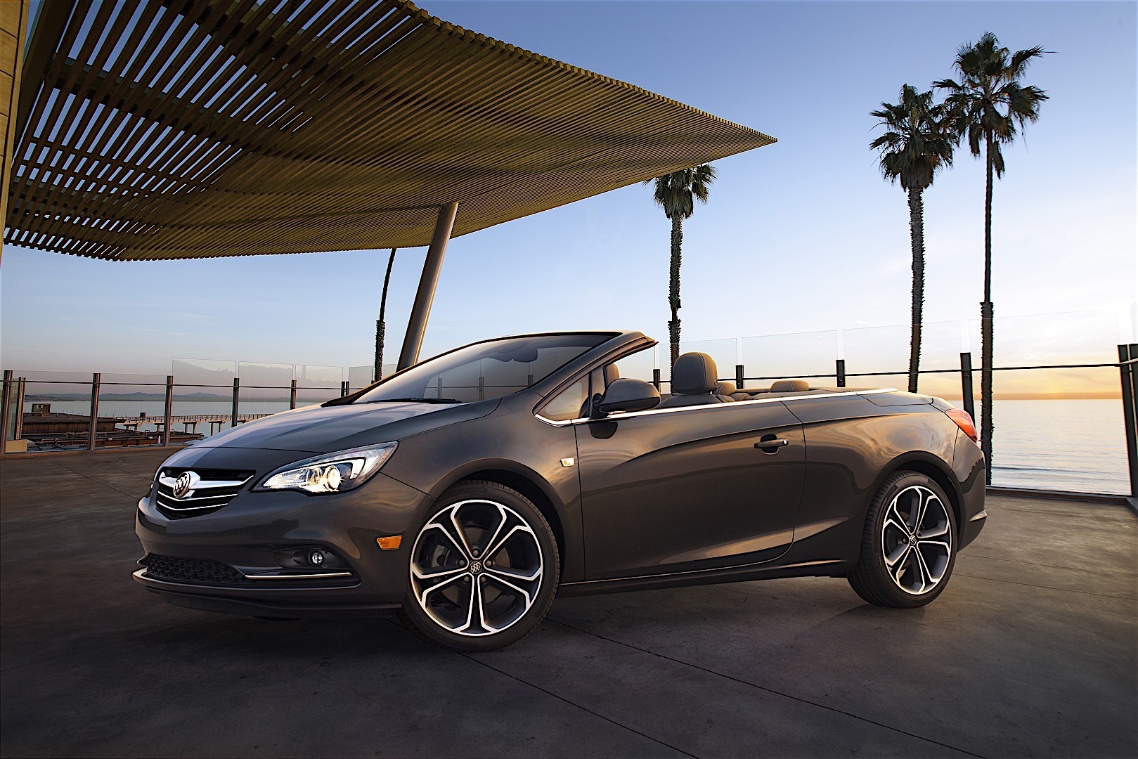 Buick Cascada photo 6