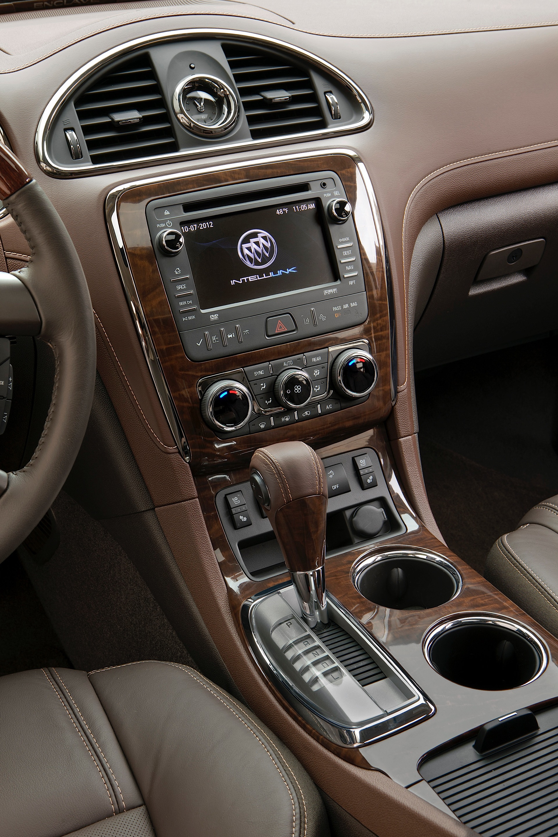 Buick Enclave photo 36