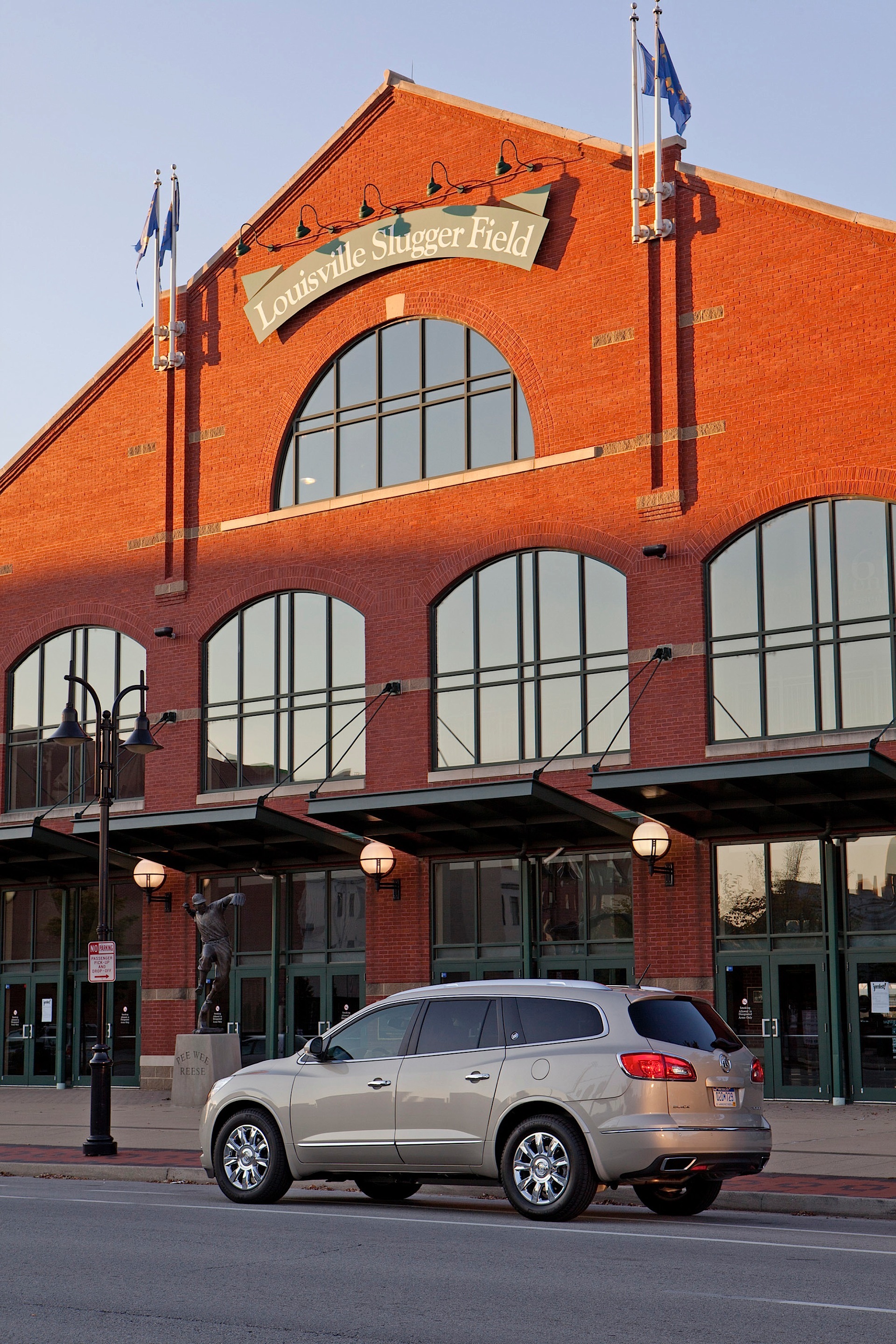 Buick Enclave photo 18