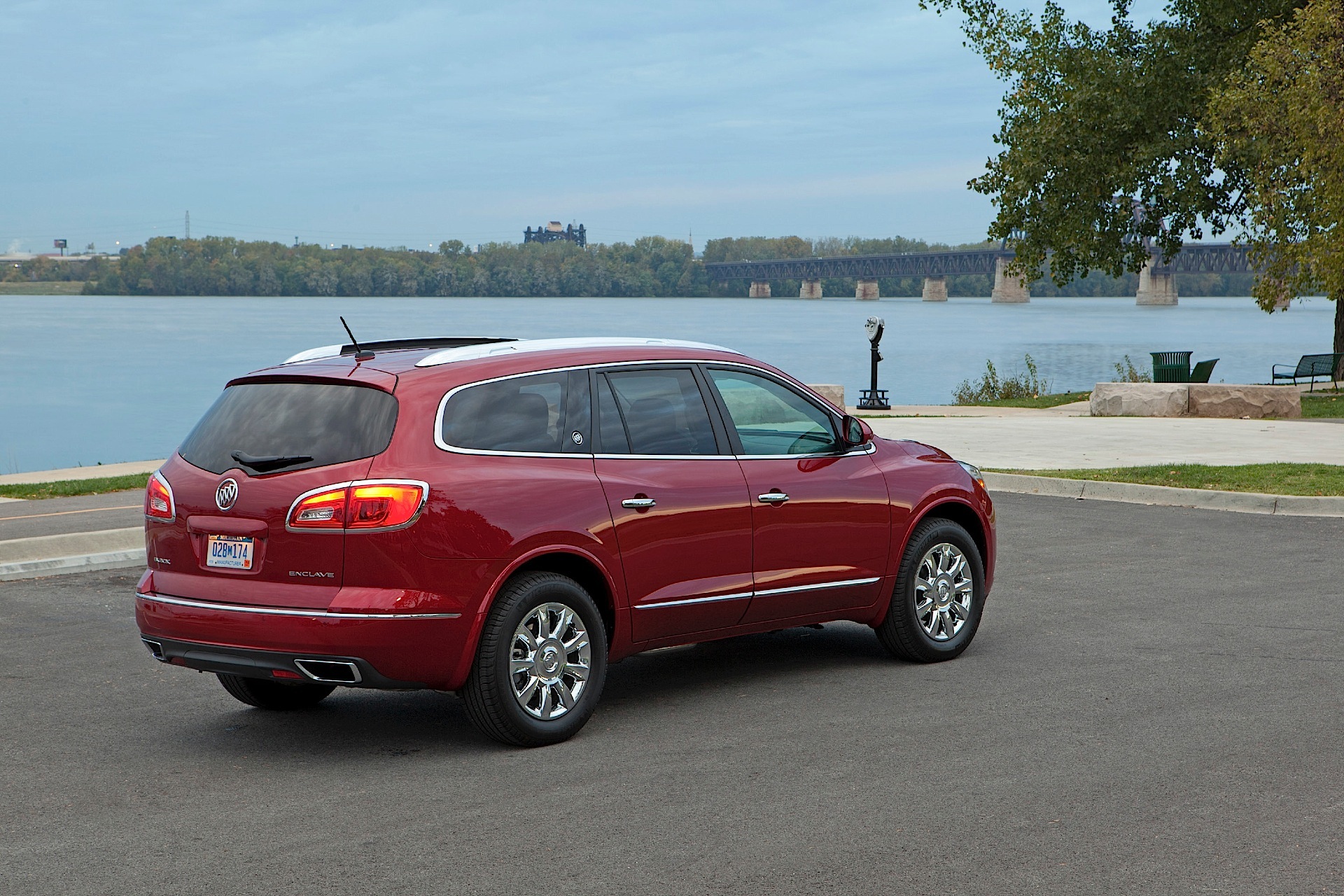 Buick Enclave photo 20