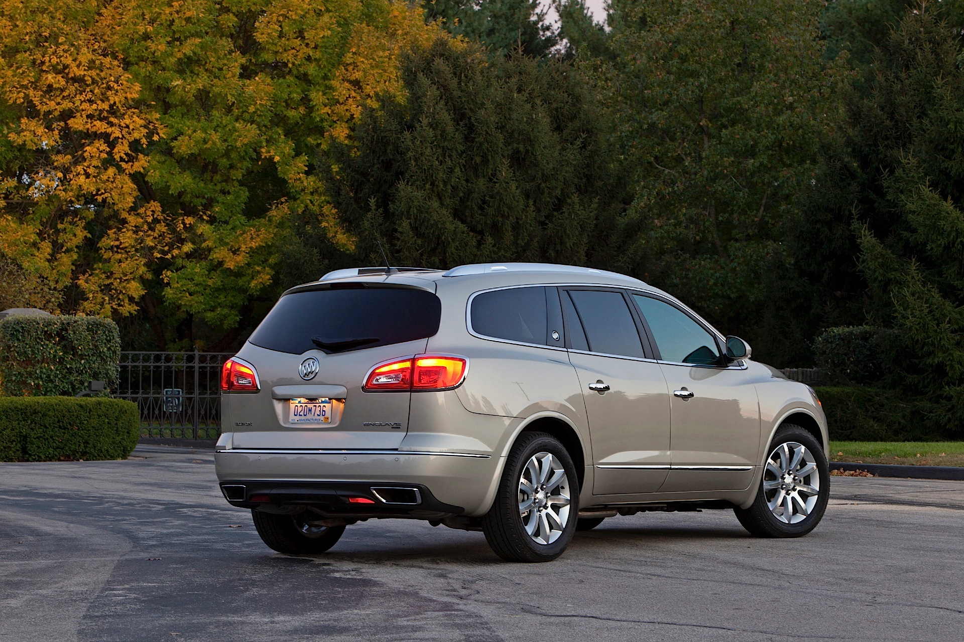 Buick Enclave photo 23