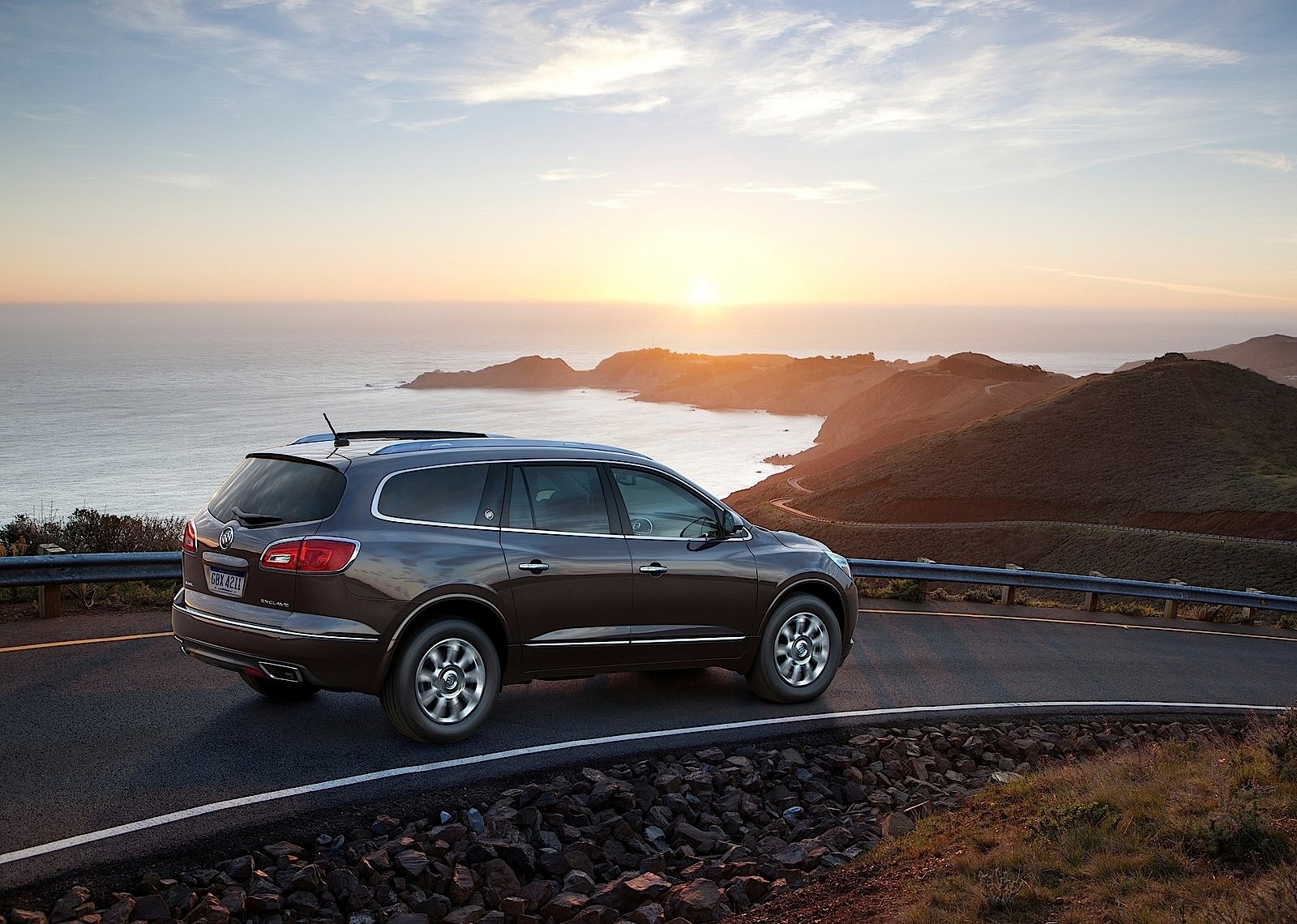Buick Enclave photo 8