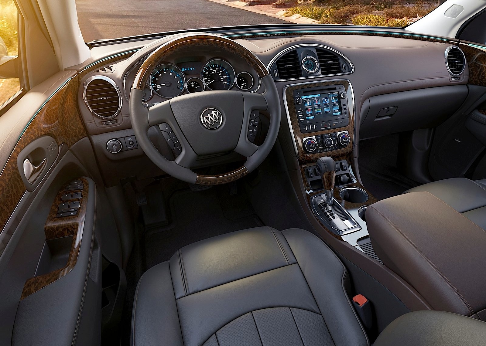 Buick Enclave photo 10