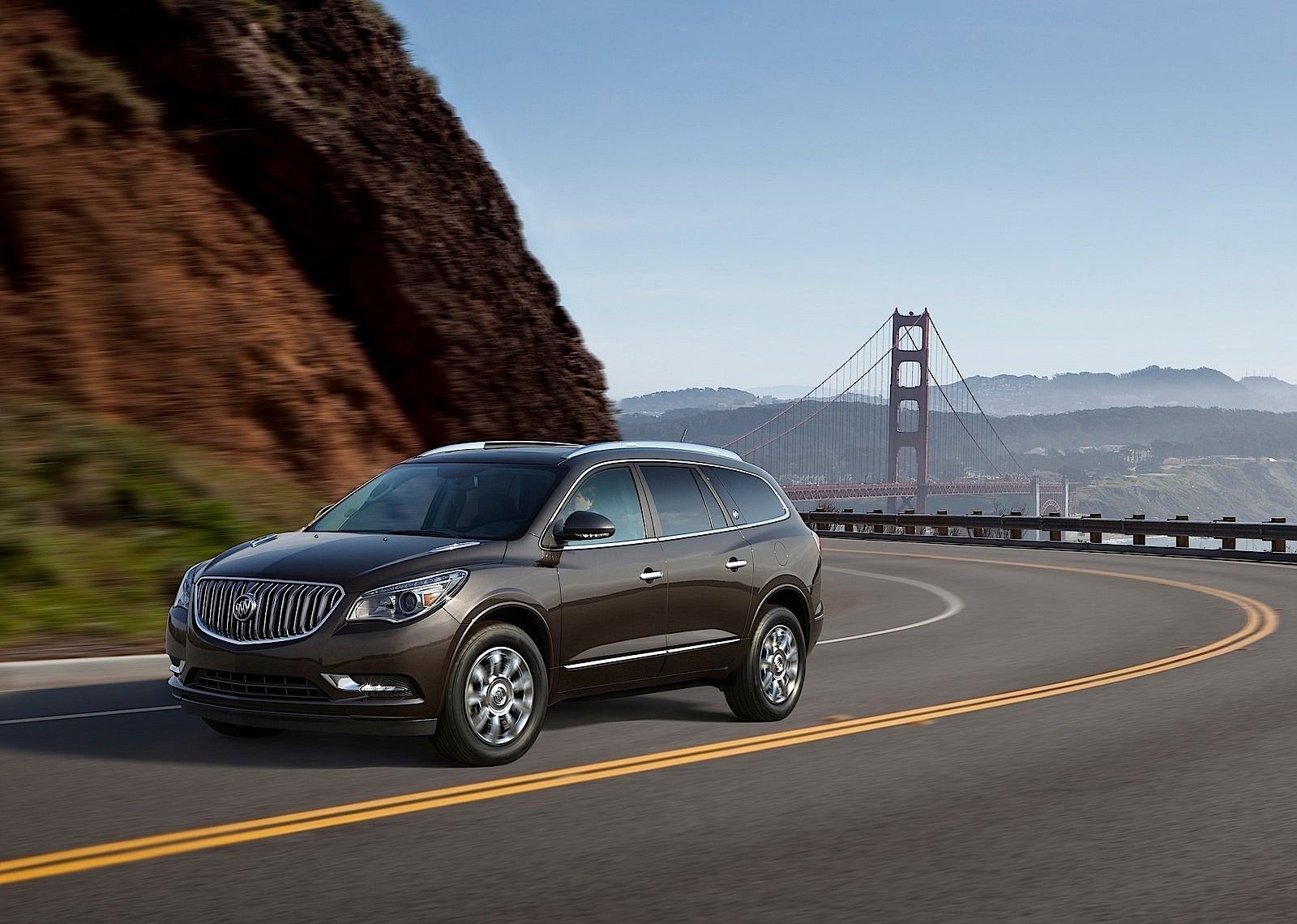 Buick Enclave photo 3