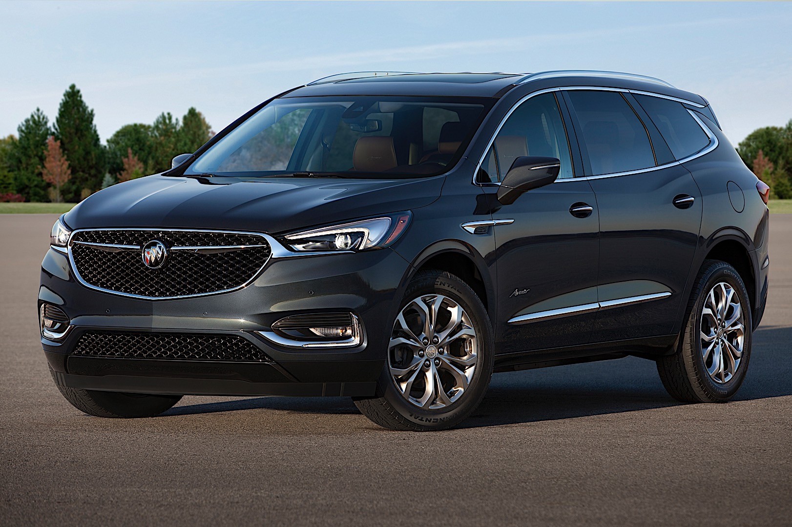 Buick Enclave photo 2