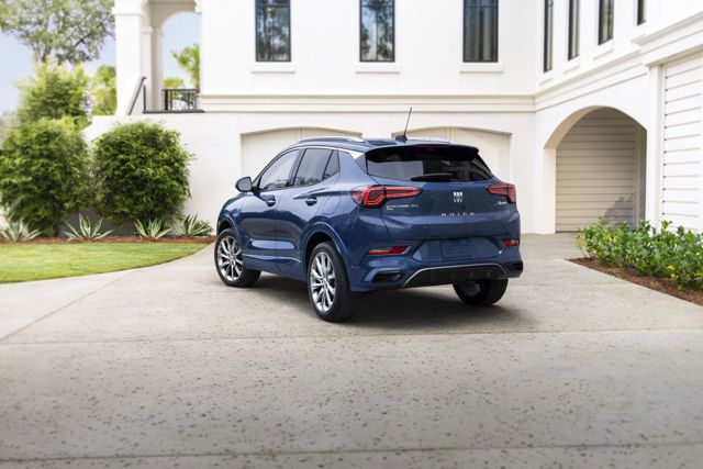 Buick Encore photo 2