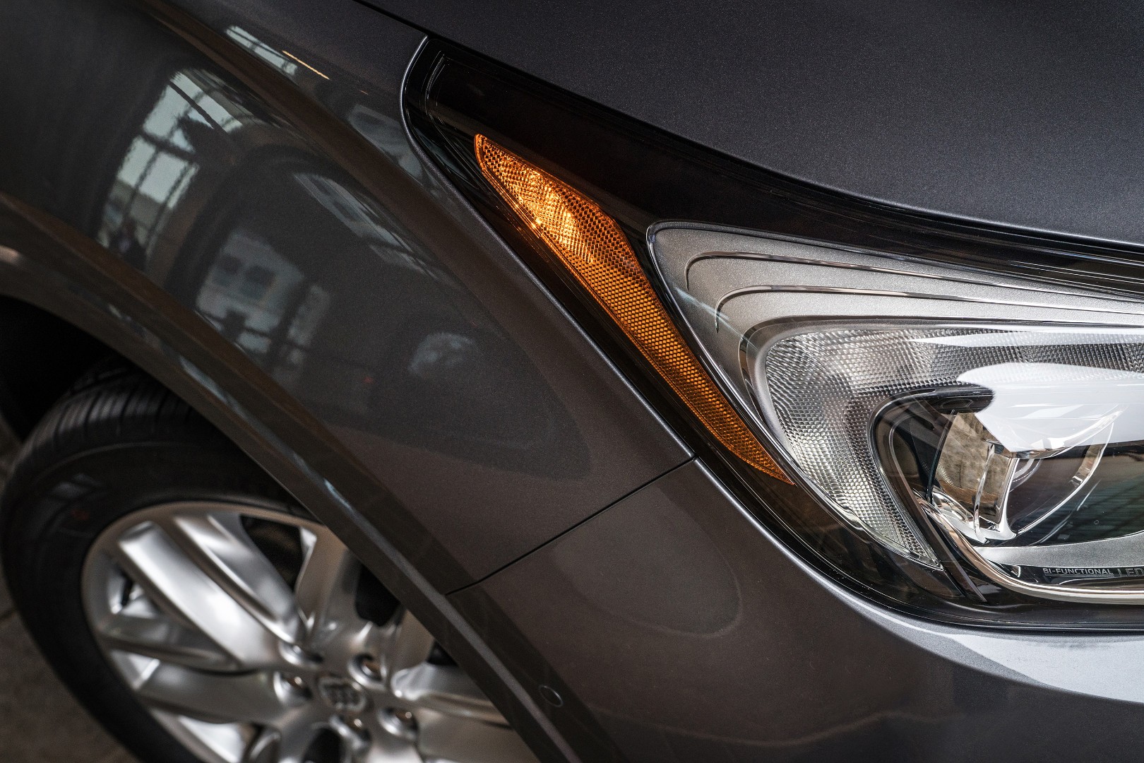 Buick Envision photo 3