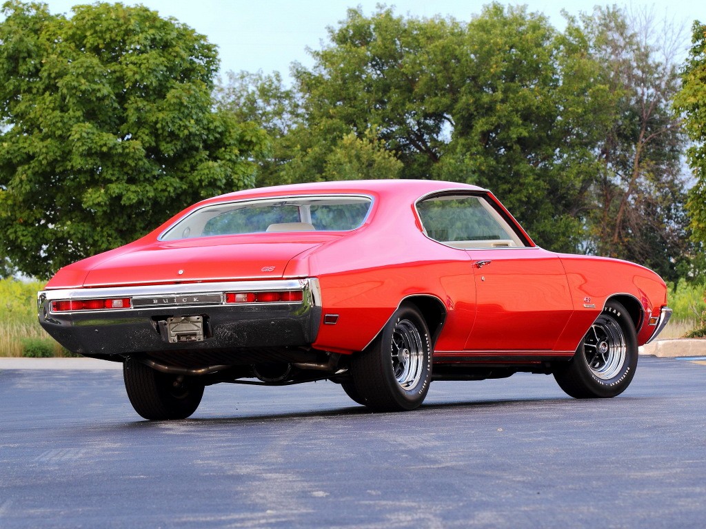 Buick Gran Sport photo 2