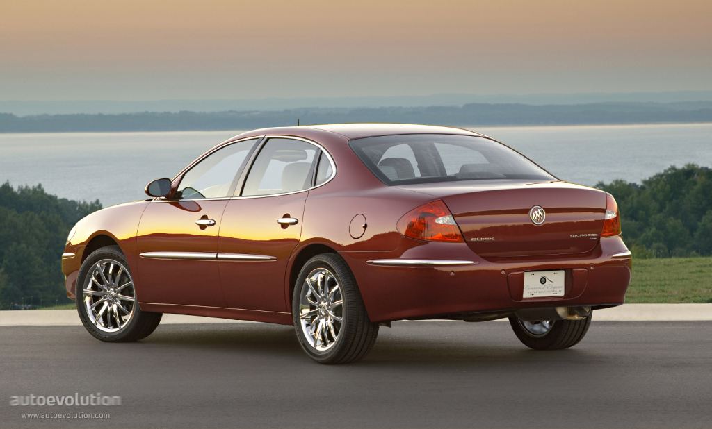 Buick Lacrosse photo 3