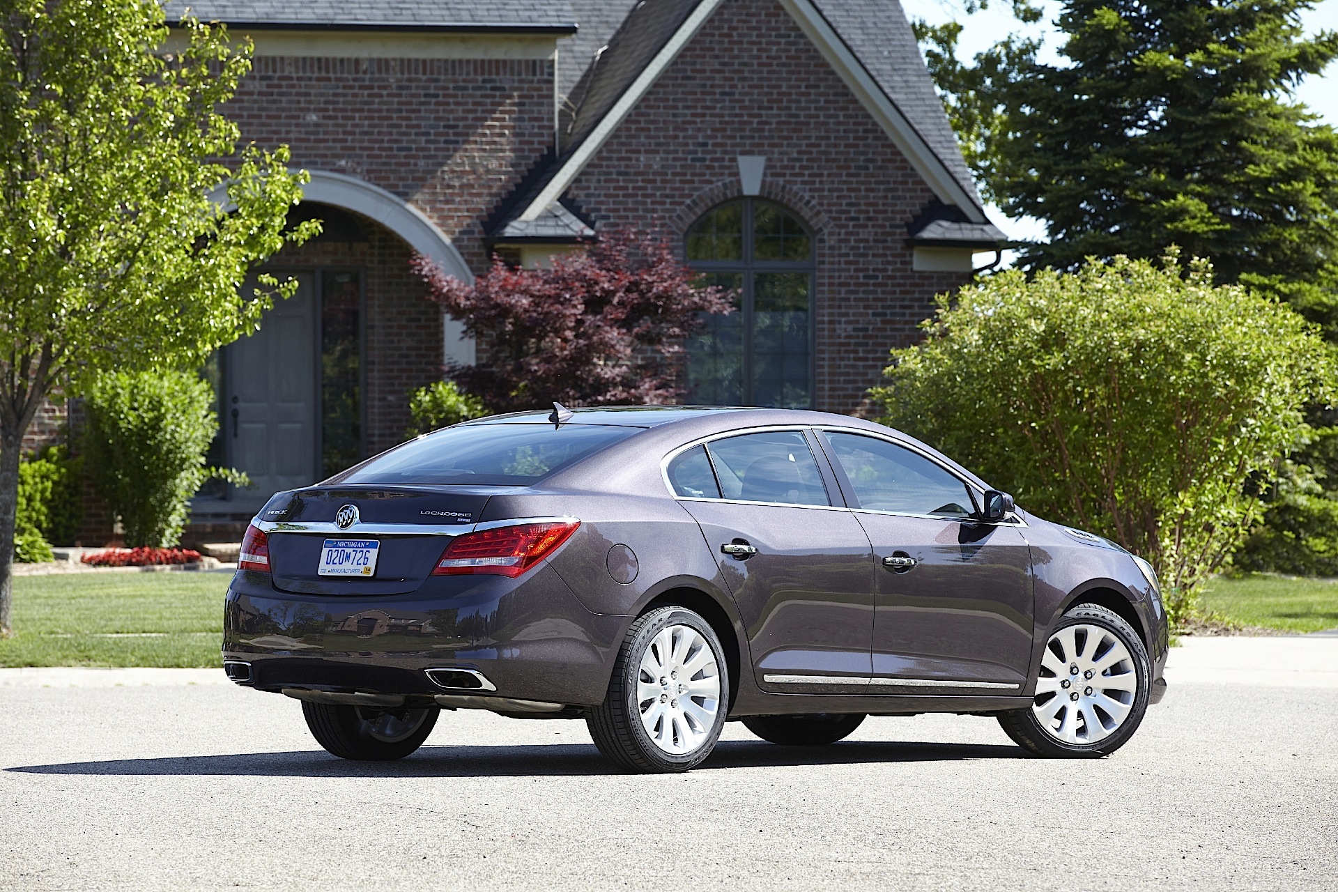 Buick Lacrosse photo 22