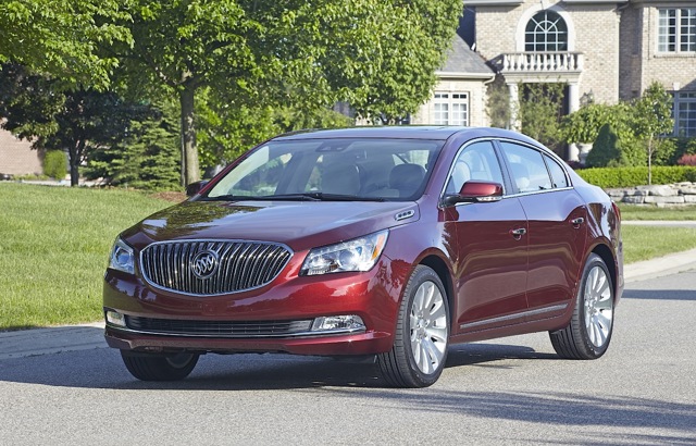 Buick Lacrosse photo 24