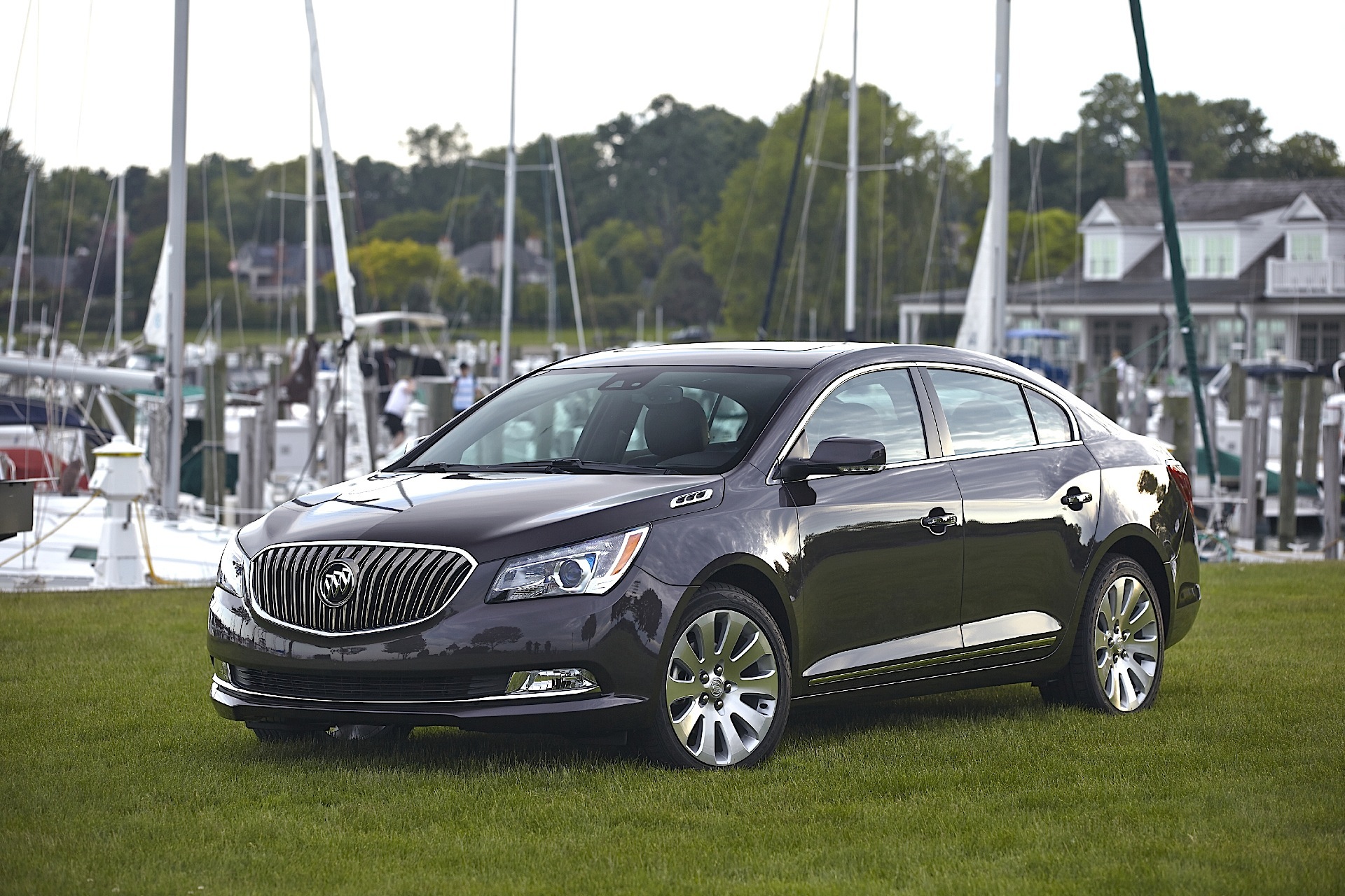 Buick Lacrosse photo 28