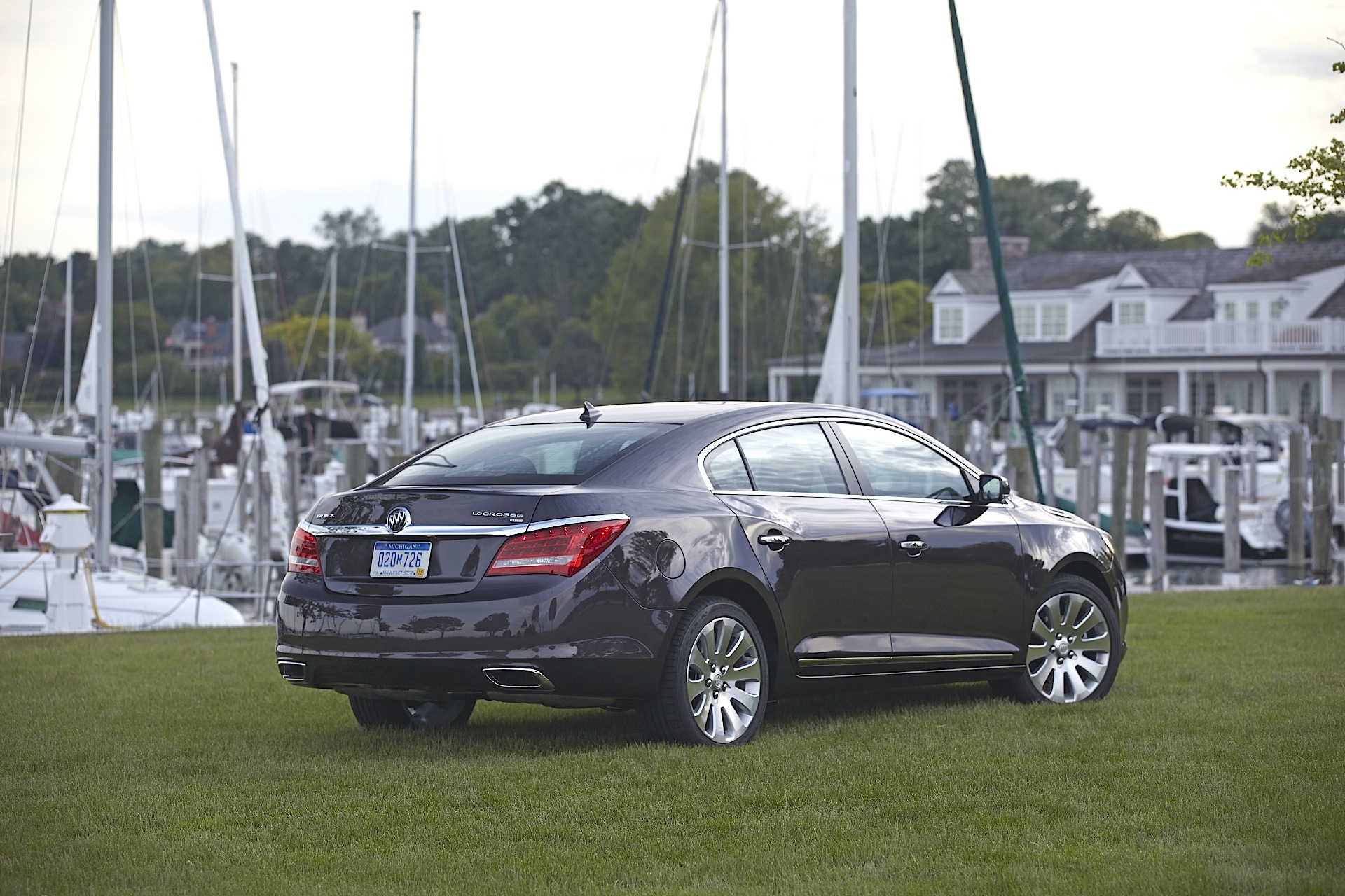 Buick Lacrosse photo 29