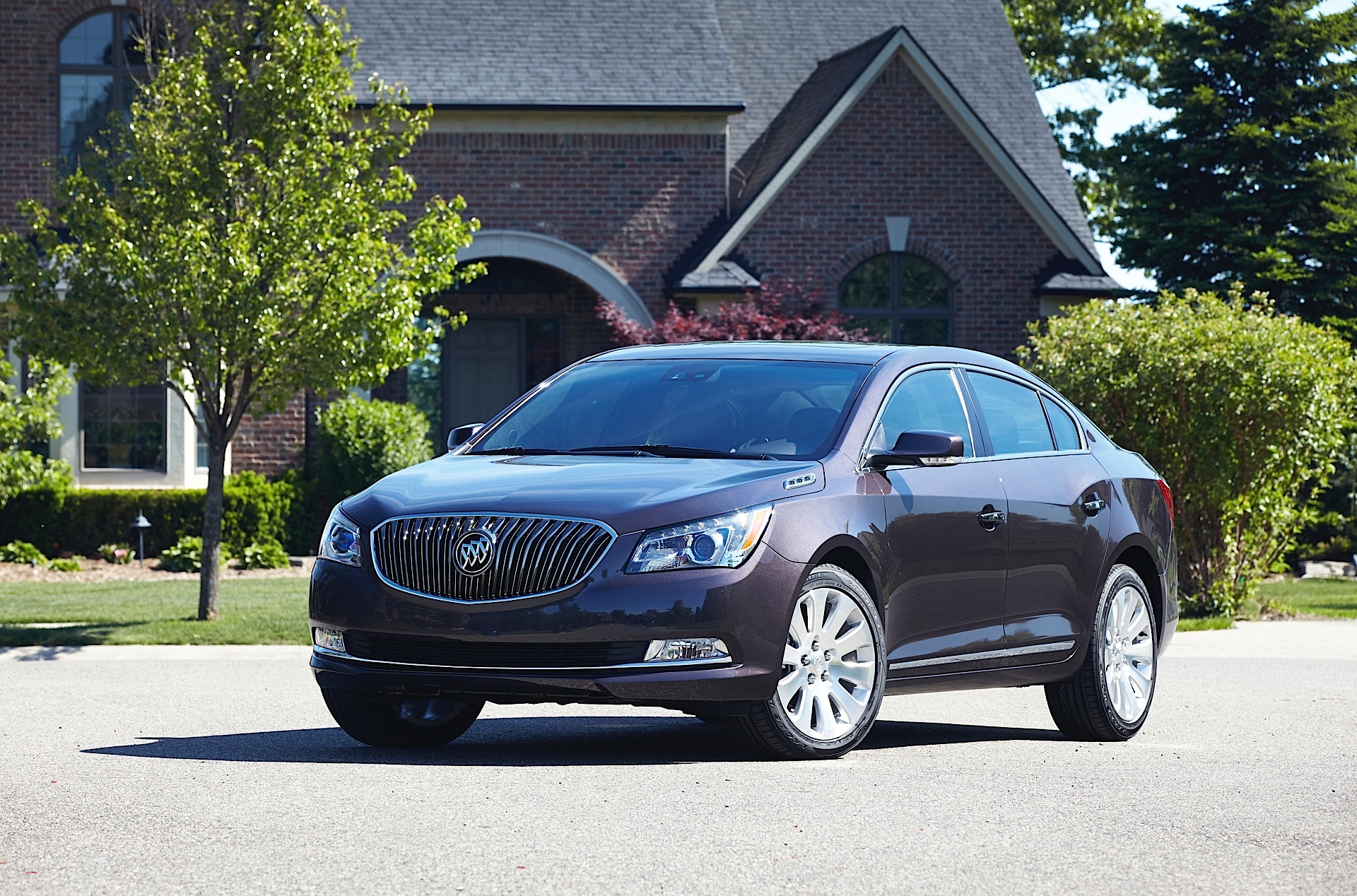 Buick Lacrosse photo 44