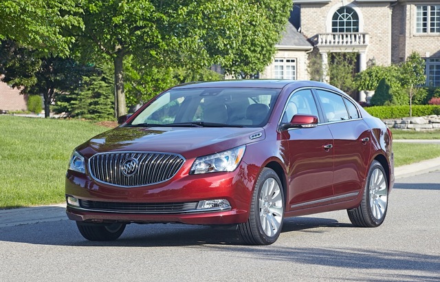 Buick Lacrosse photo 47