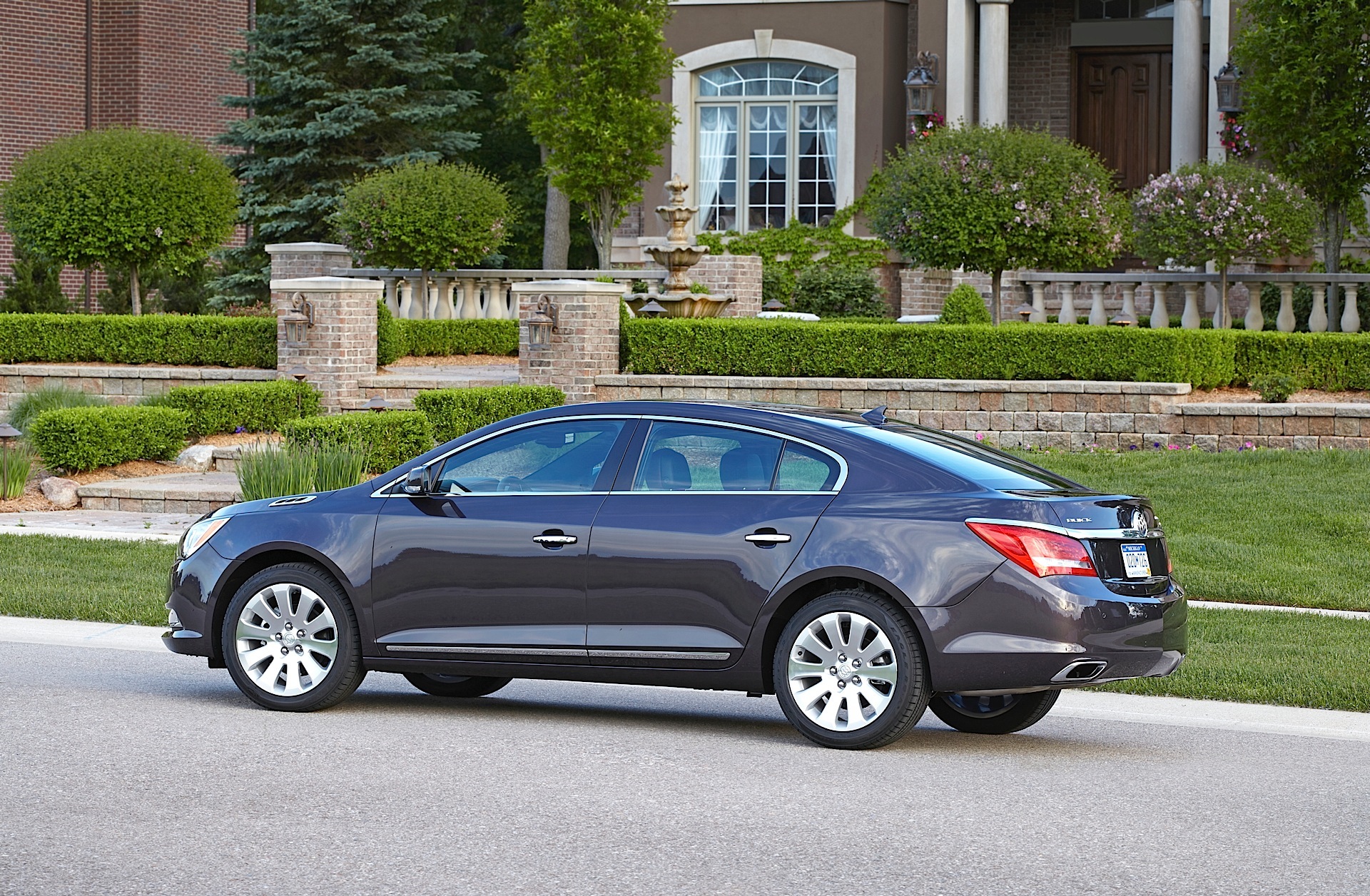 Buick Lacrosse photo 48