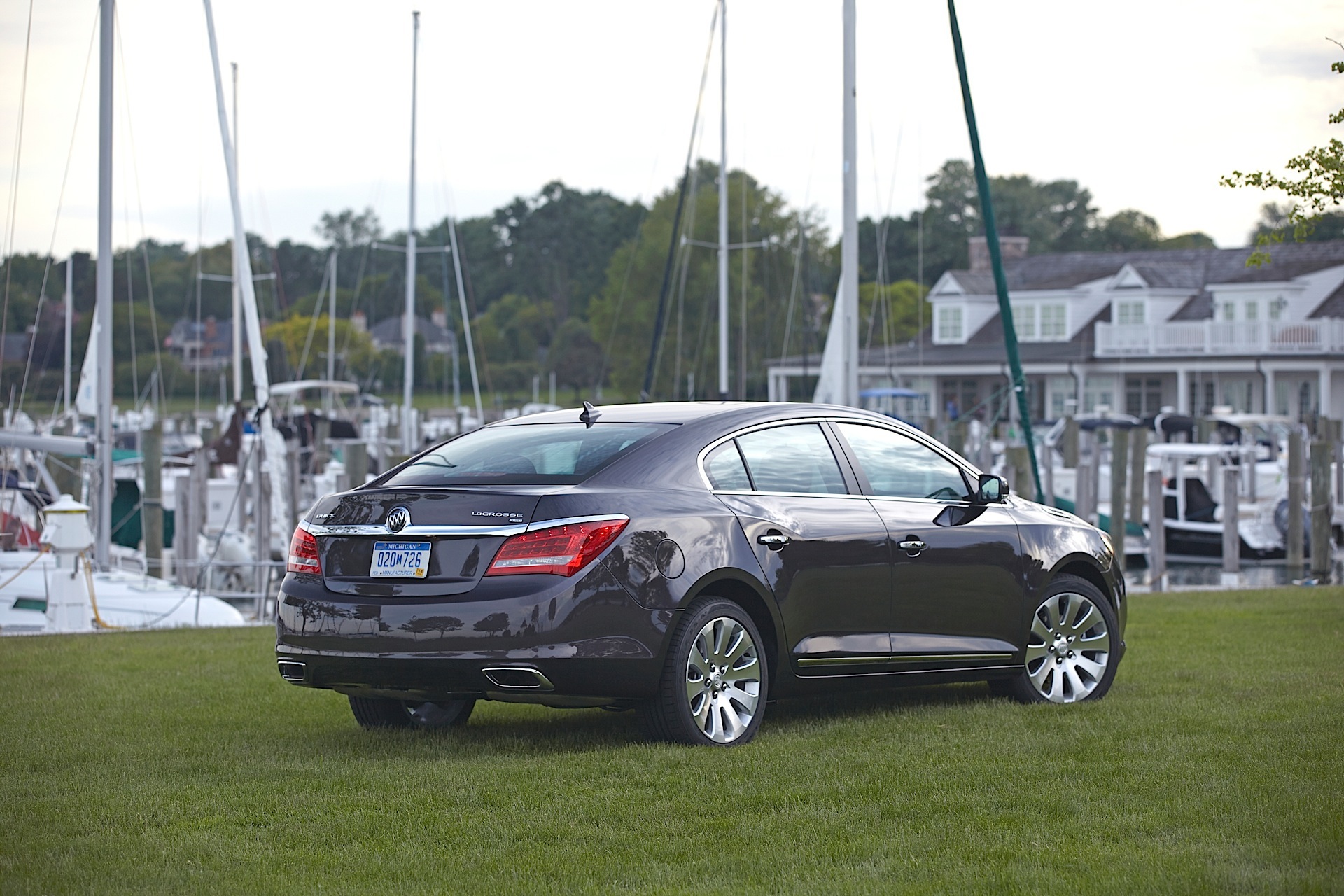 Buick Lacrosse photo 52
