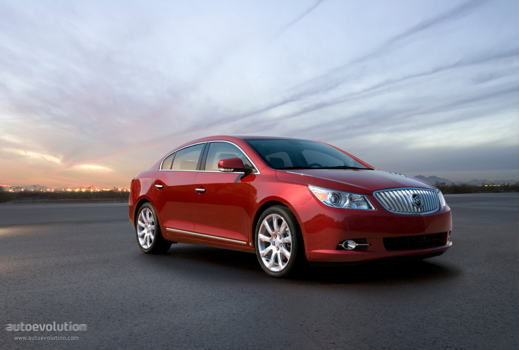 Buick Lacrosse photo 2