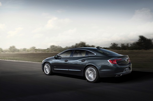 Buick Lacrosse photo 5