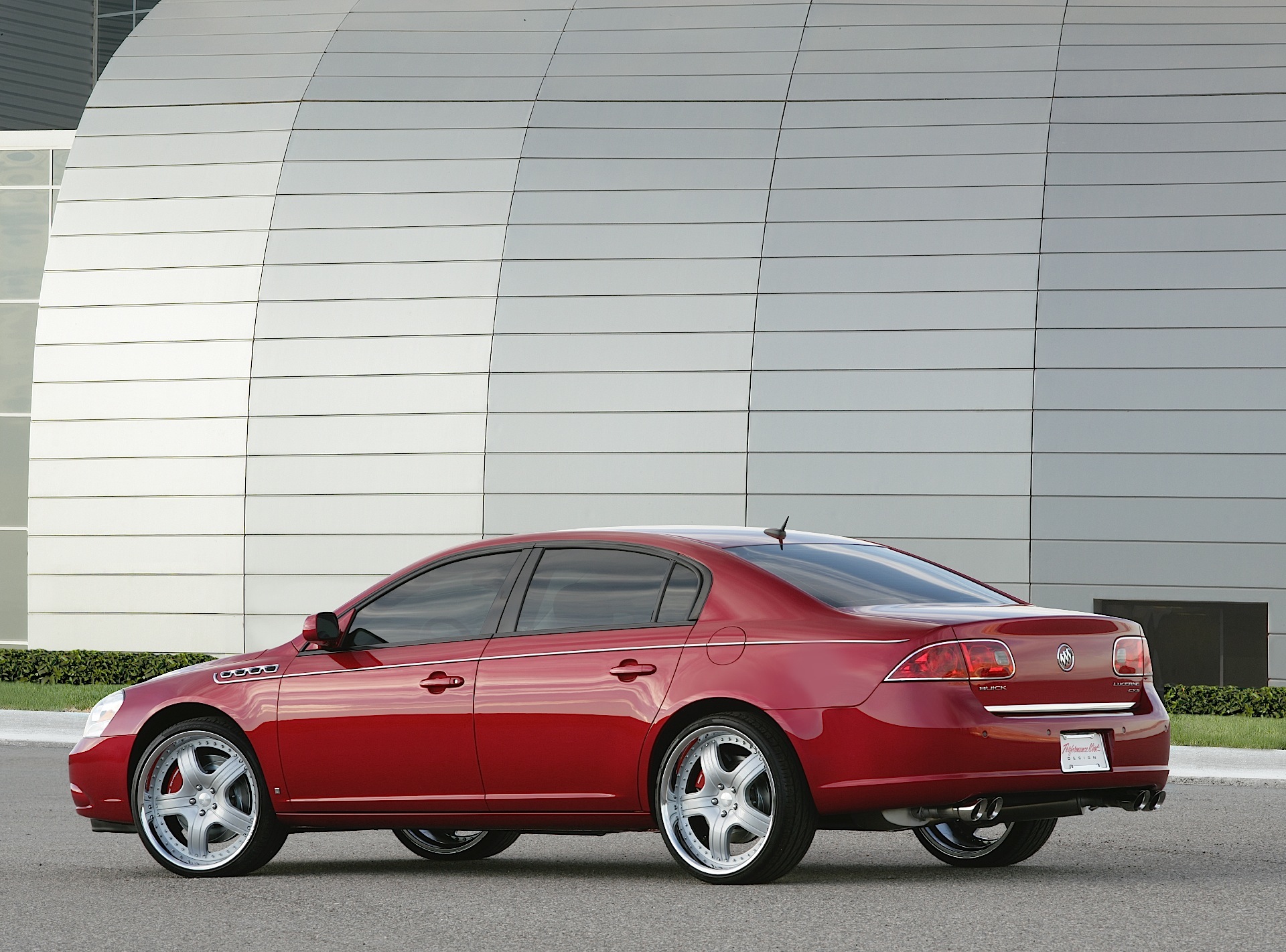 Buick Lucerne photo 71